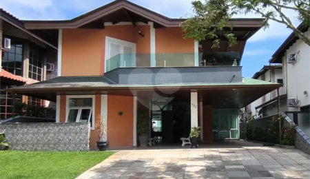 Casa à venda com 4 suítes em Vista Linda, Bertioga, SP