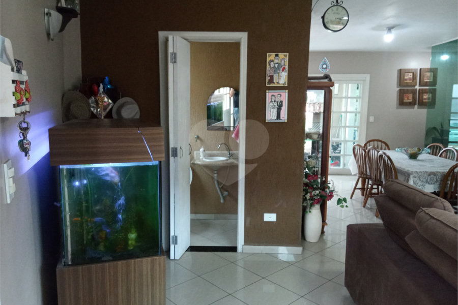 Excelente Sobrado na Cidade Lider - Casa - vendo