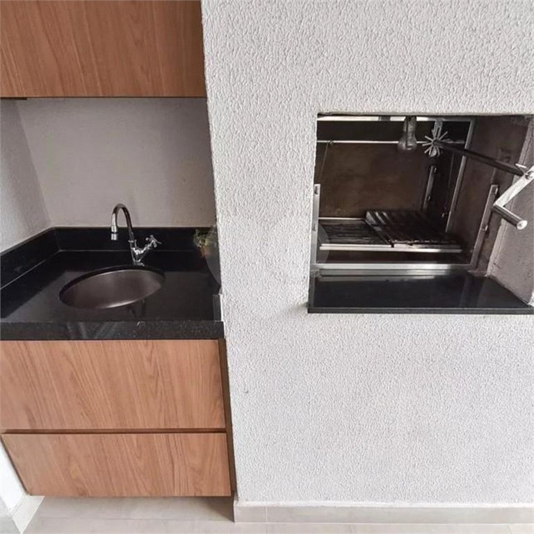 Apartamento no Ipiranga de 94m2 com 2 dorms, 1 suíte, 3 banheiros, 2 vagas. Estuda permuta.