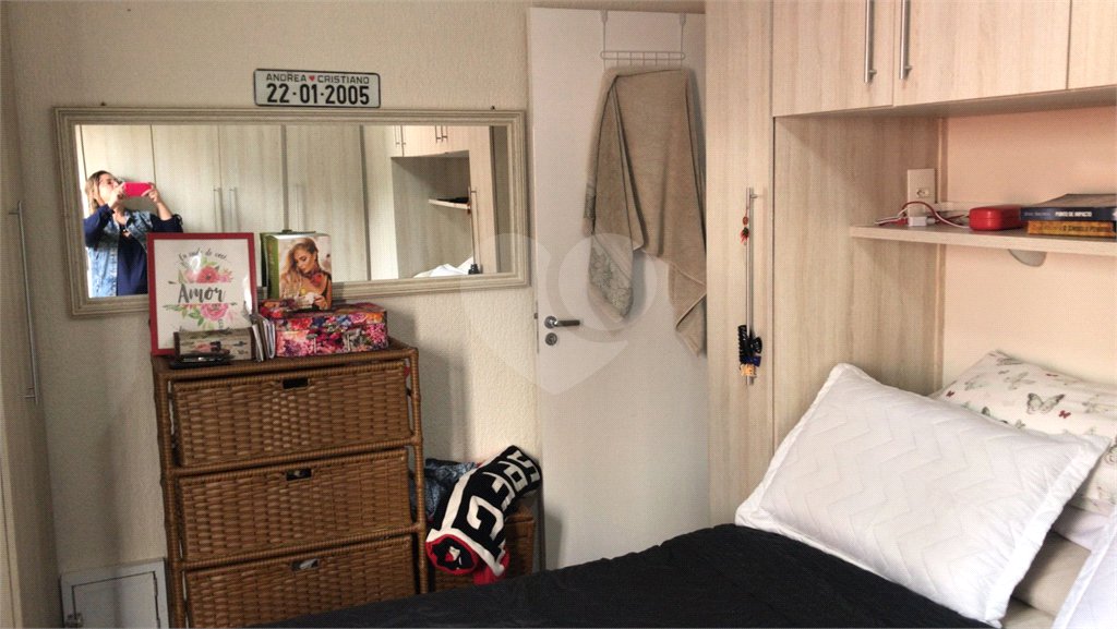 Casa à venda com 3 quartos, sendo 1 suíte,  no condomínio Felipe, São Paulo - SP