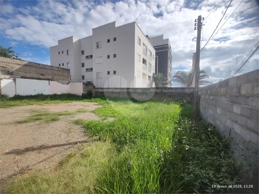 Terreno em Atibaia com 600 metros, pronto para construir, perfil para projetos residenciais e comerciais, excelente localização
