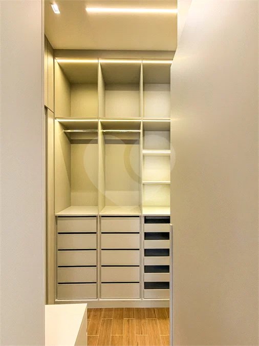 Casa Térrea Evidências - Indaiatuba/SP - R$ 1.950.000,00 - Área Total 307,33 m² - Área Construída 201,90 m² - TÉRREA - 03 suítes sendo a master com closet; Escritório; Lavabo; Cozinha com cooktop, forno, micro-ondas e coifa; Móveis planejados na hall de entrada, sala, escritório, cozinha, gourmet, s