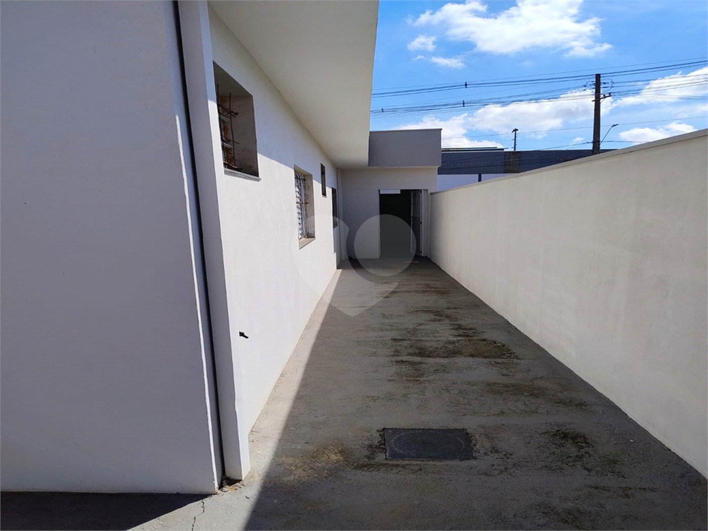 Casa nova 2 quartos dois banheiros Jardim Hikari