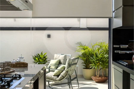 Indaiatuba - Condominio Villa Sapezal - 318 m² de Terreno - 230 m² de Área Construída - 3 suítes, sendo 1 Master com closet planejado - Sala de TV - Sala de estar integrada à Sala de jantar - Cozinha com móveis planejados - Despensa - Escritório planejado - Lavabo - Piscina com preparação para aquec