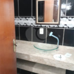 Sobrado á venda, com 03 Dormitórios, em Ibaté.