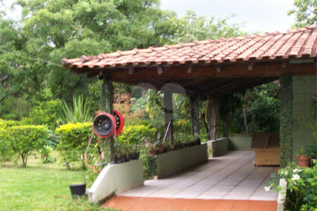 Chácara a venda no Aracê de Santo Antônio .