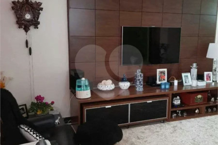 Cobertura com 250m², 3 dormitórios (2 suítes ), 2 vagas de garagem, à venda no bairro Osvaldo Cruz, em São Caetano do Sul