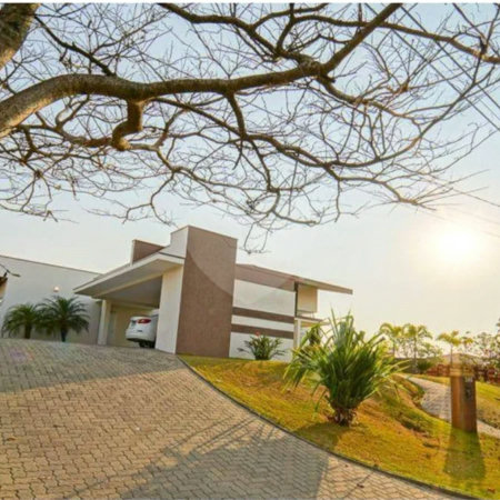 Casa de Alto Padrão à Venda no Jardim Primavera em Louveira | 1.500 m² de Terreno | Piscina Aquecida | Área Gourmet | Studio Independente