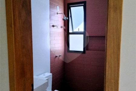 Casa a venda no condomínio Faber III