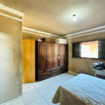 Casa á venda, com 03 Dormitórios, em São Carlos.