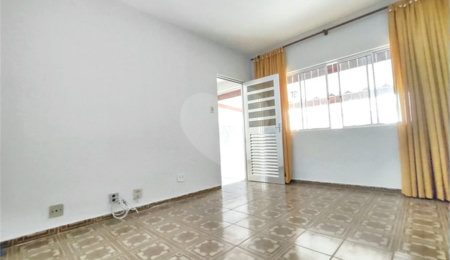 Casa Térrea à venda com 2 quartos em Parque Vitória, São Paulo, SP