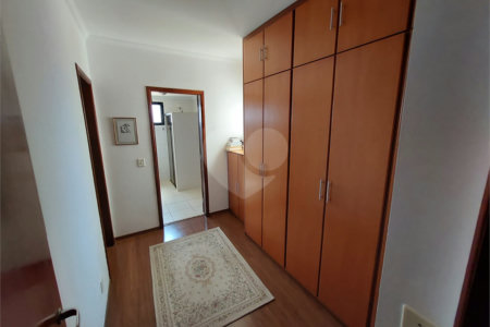 Apartamento com 3 suítes no centro de São Carlos