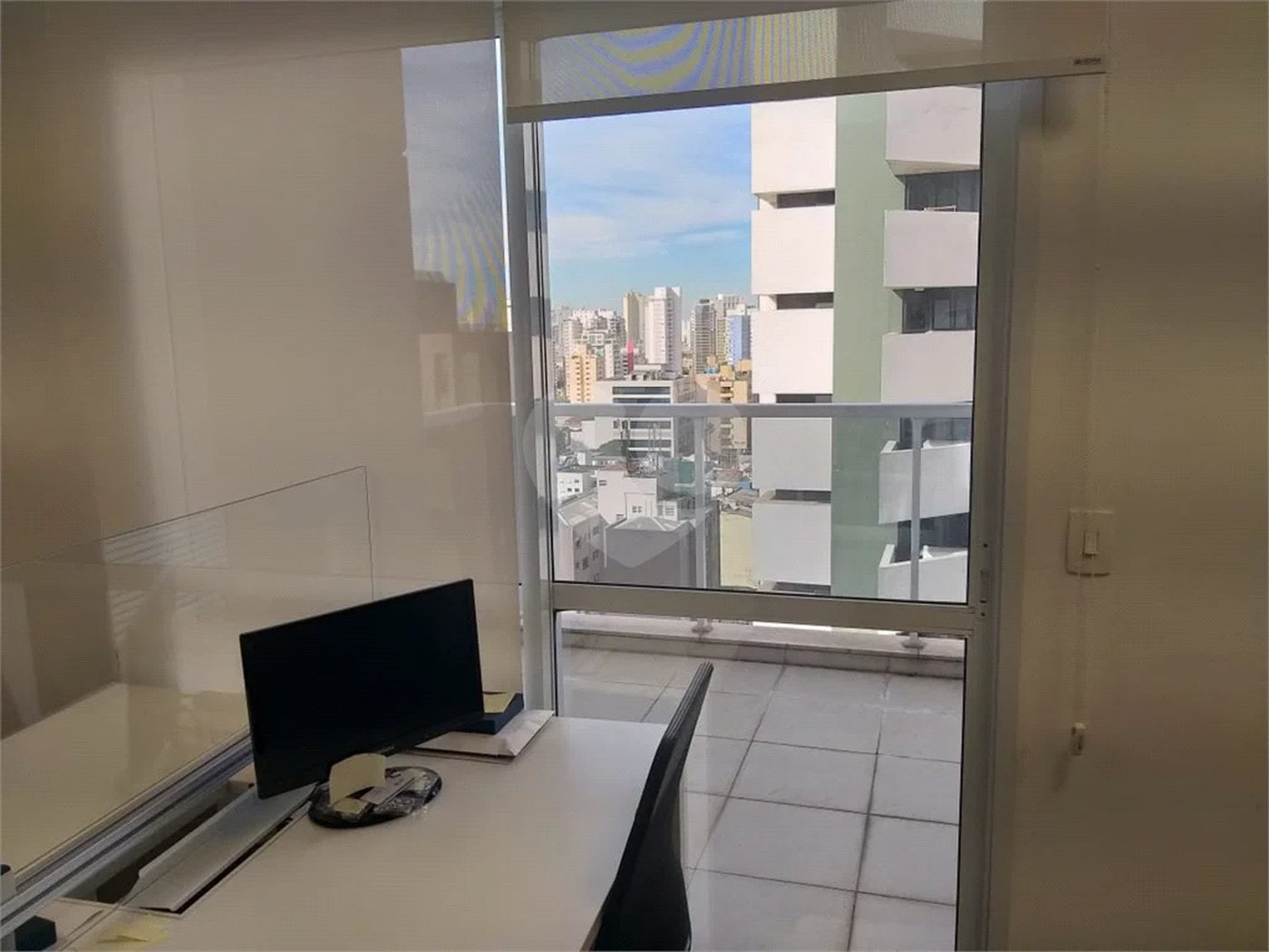 Conjunto comercial duplex à venda na Aclimação. Andar inteiro, puro charme!