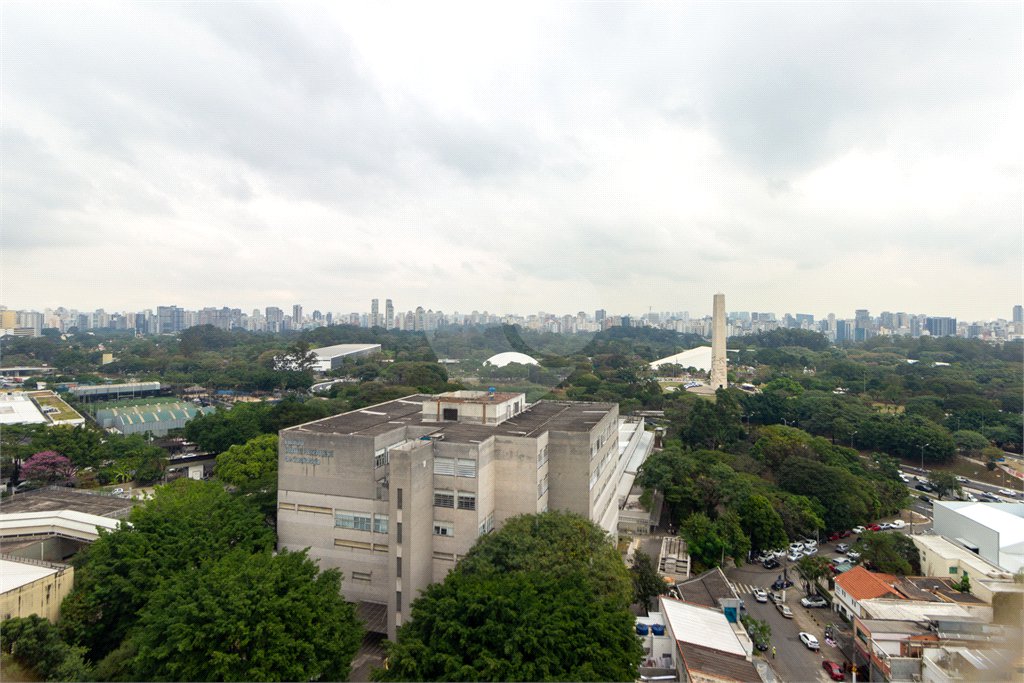 Apartamento de Alto Padrão à Venda na Vila Mariana com 190m², 3 Suítes e Vista para o Parque Ibirapuera