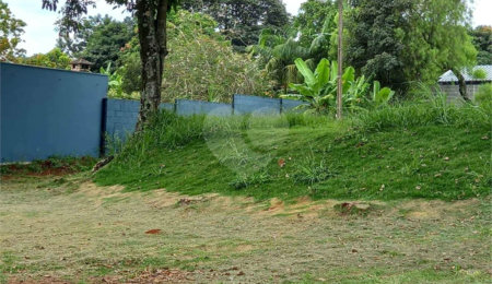 Terreno à venda no condomínio Recanto dos Pássaros, São Carlos - SP
