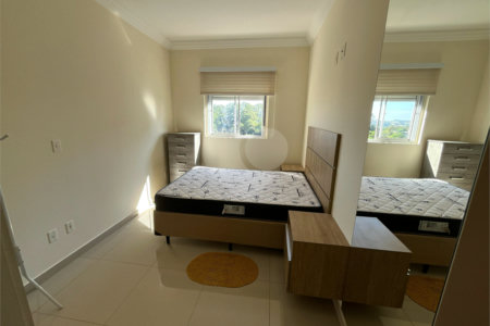 Apartamento mobiliado com 2 dormitórios sendo 1 suíte
