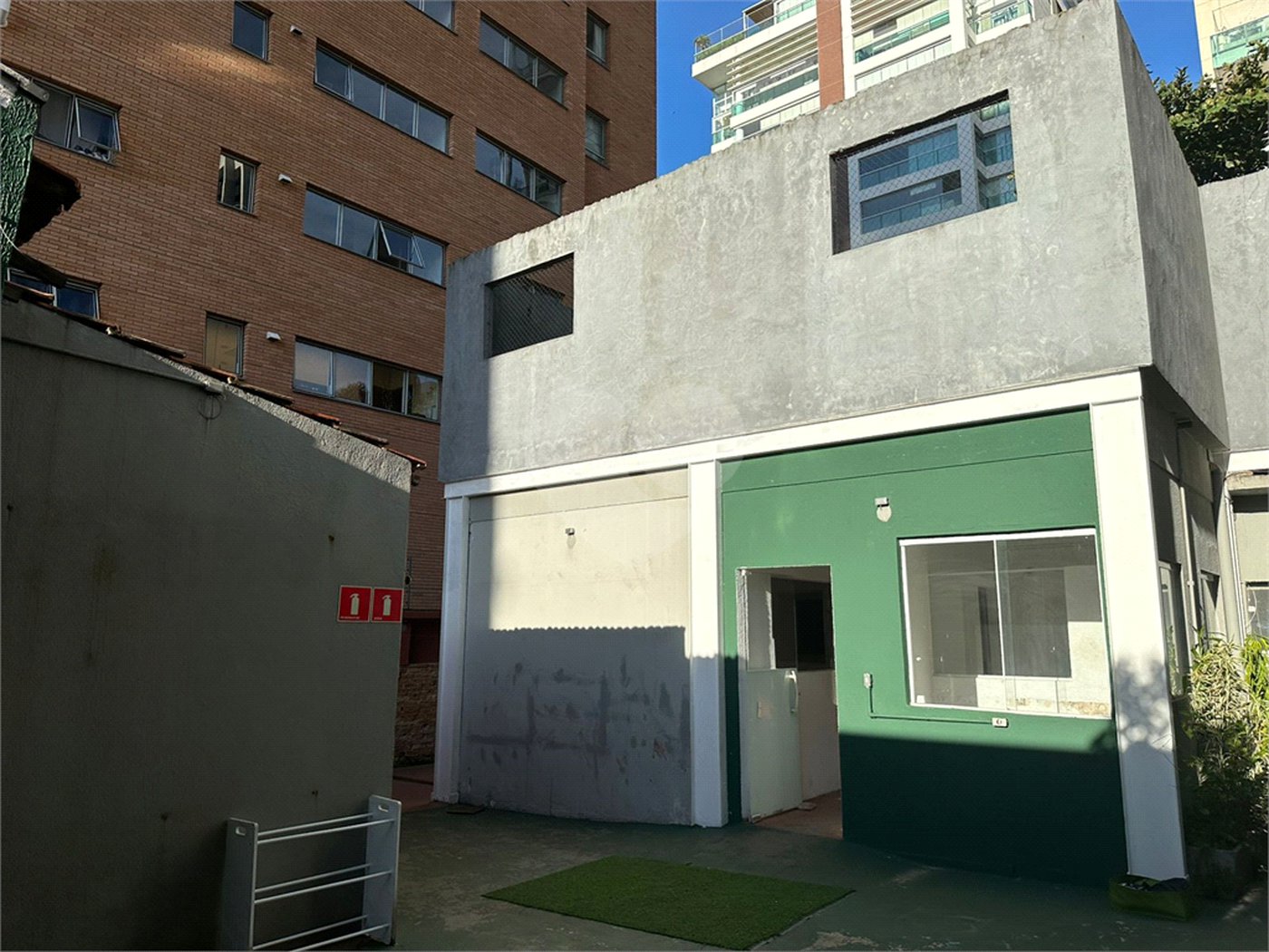 Excelente Casa Térrea Comercial em Região Nobre !!!