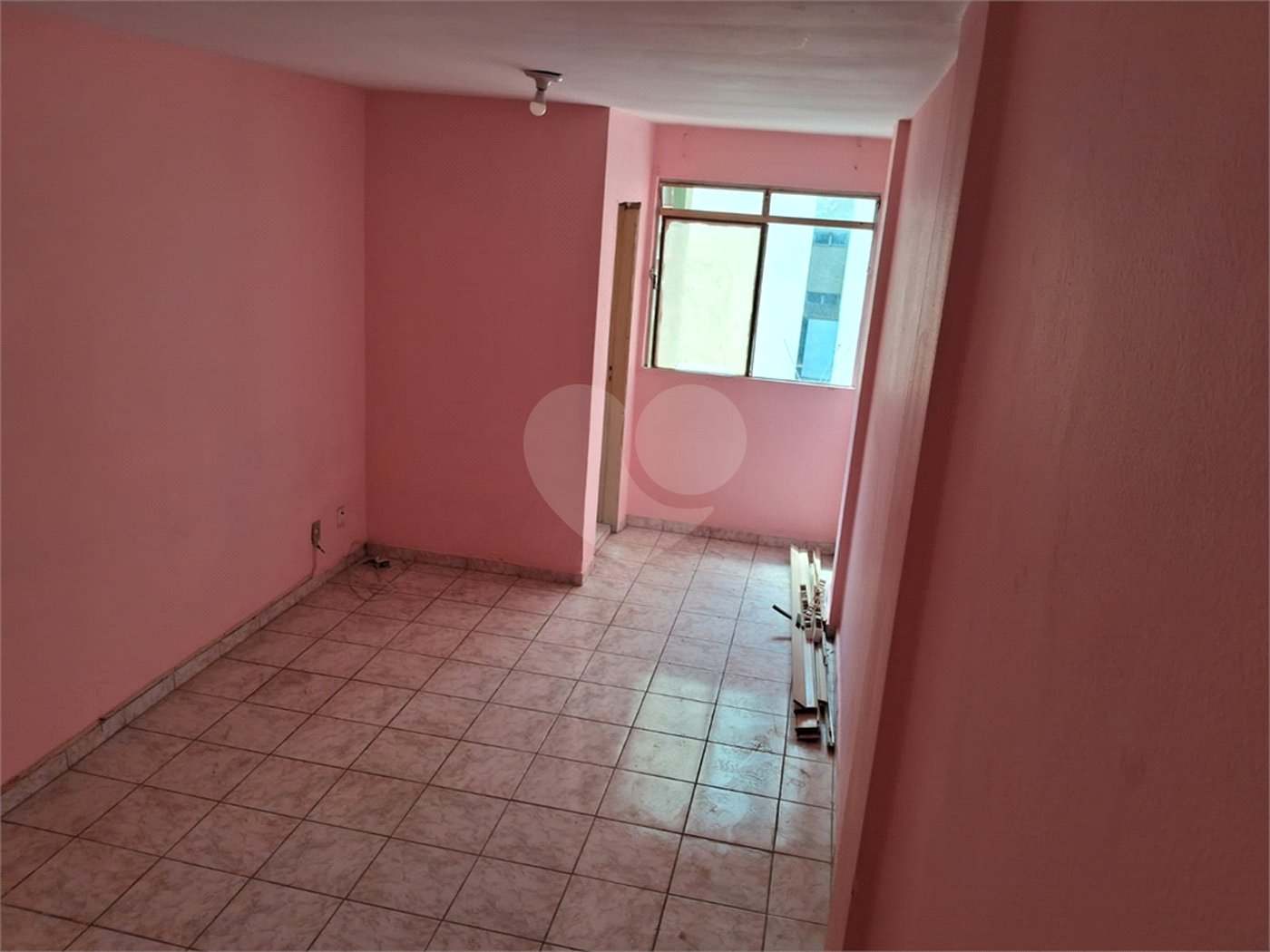 Apartamento a venda com 35m² perto de ônibus e Metrô