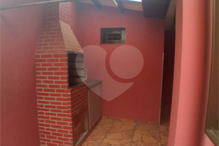 Casa + salão comercial na Vila Vista Alegre