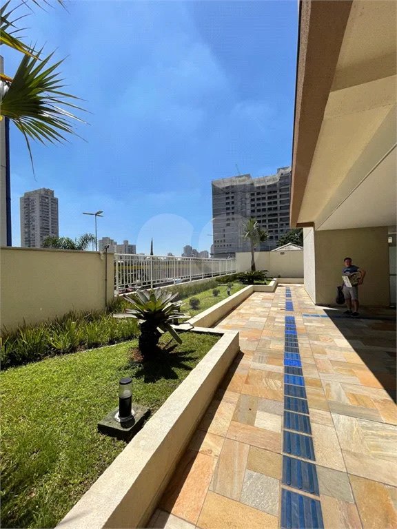 Apartamento no Belém de 52m2 com 2 dorms, 1 suíte, 2 banheiros, 1 vaga. Estuda permuta.