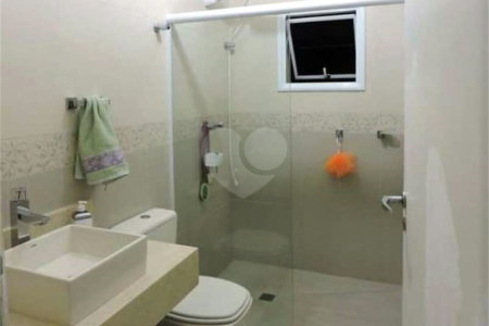 Casa de Alto Padrão à Venda e Locação - Condomínio Vila Verde