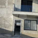 Lindo Sobrado Moderno duas Suítes Á/ C de 80m² Terreno de 150m² no Jd Jaraguá em Atibaia - SP