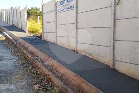 Terreno em Atibaia com 990 metros, pronto para construir, topografia declive, aceita financiamento