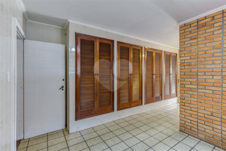 Casa Térrea à venda com 3 quartos, sendo 1 suíte,  em Alto da Boa Vista, São Paulo, SP