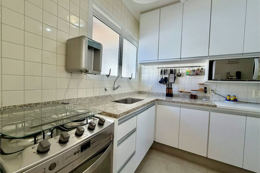 Apartamento à venda com 3 quartos, sendo 1 suíte, em Riviera de São Lourenço, Bertioga, SP