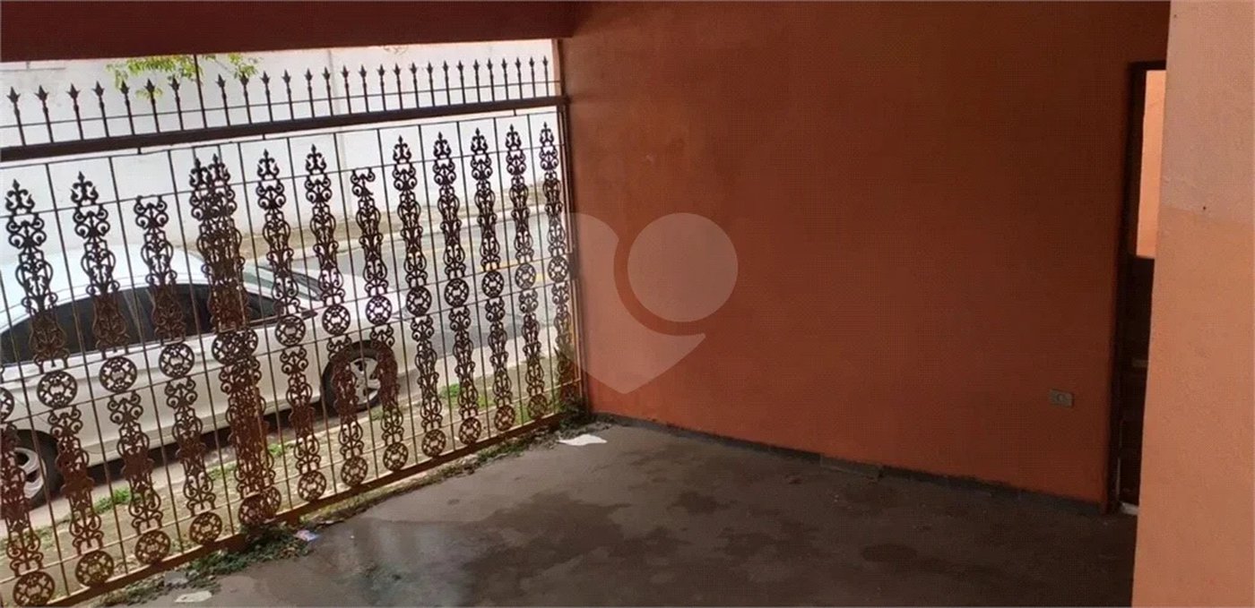 Casa à venda na Vila Carrão, 3 quartos (1 suíte)