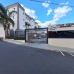 Apartamento no Condomínio Mont Vernon .