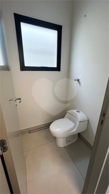 Casa Terrea com 3 suítes a Venda em Atibaia