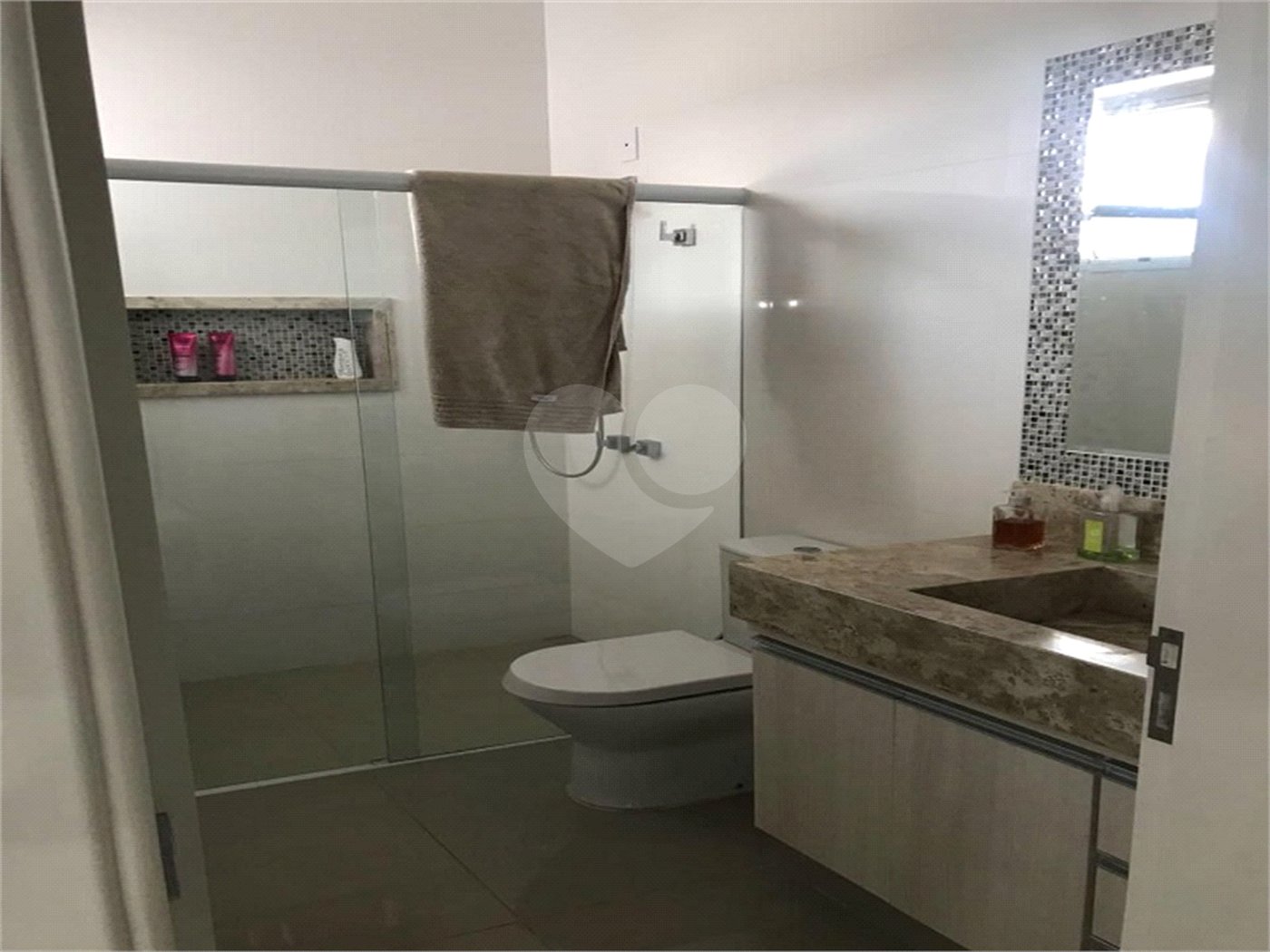 Lindo sobrado a venda, no condomínio Veredas do Campo em Araraquara