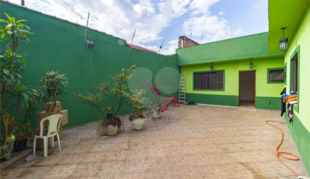 Casa à venda com 3 quartos, sendo 1 suíte,  em Catumbi, São Paulo, SP