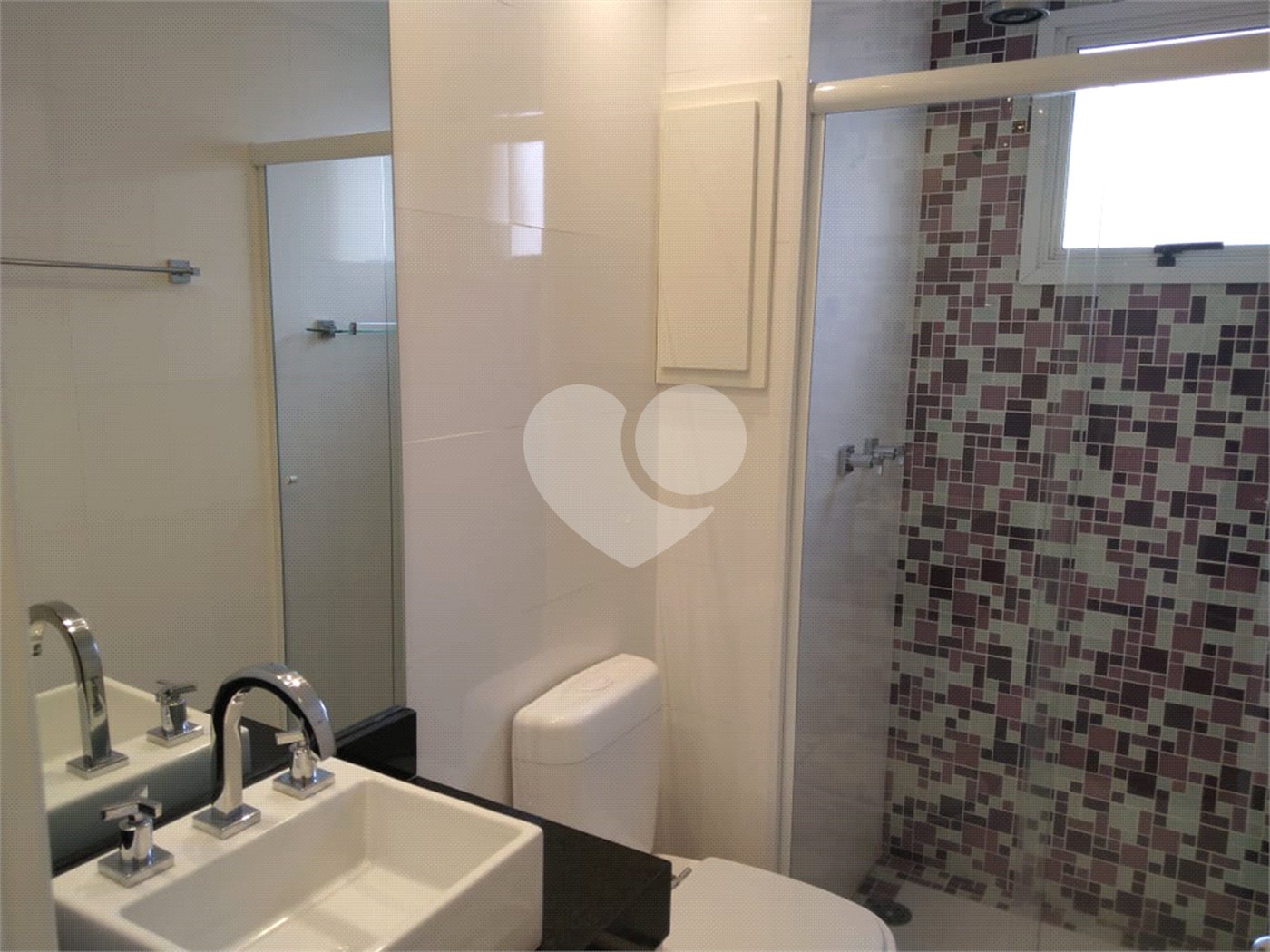 Apartamento 3 suítes, varanda gourmet, 3 vagas em Condomínio Clube na Mooca
