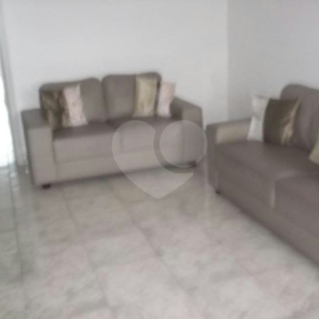 Casa térrea à venda na Saúde - terreno plano 250m² - 3 Quartos/5 Vagas