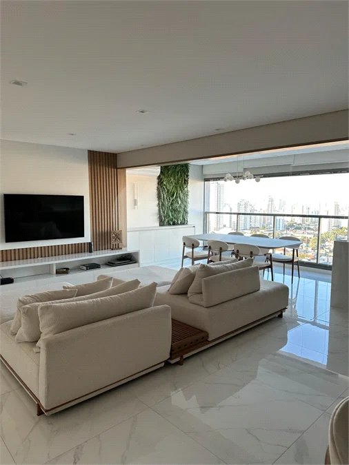 Apartamento de alto padrão com 108 m², 3 dormitórios, 1 suíte, varanda gourmet, planejados, lazer completo e próximo ao Metrô Alto do Ipiranga.