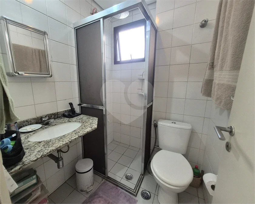 Apartamento 2 quartos, sacada e vaga em Santa Cecília