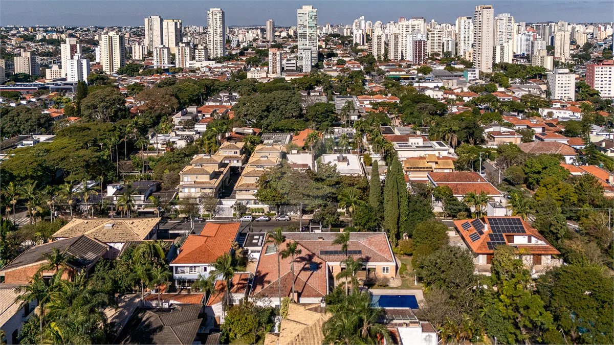 Casa Térrea à venda com 4 suítes em Brooklin Velho, São Paulo, SP