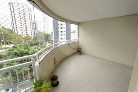 Apartamento de 145m2 com varanda gourmet 3 dormitórios e 2 vagas à venda na Chácara Klabin