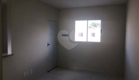 Casa à venda com 2 quartos no condomínio Bosque dos Jatobás, São Carlos - SP
