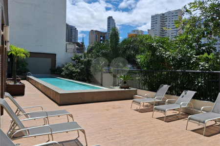 Apartamento à Venda na Bela Vista com 40 m2 de 1 Suíte em Andar Alto