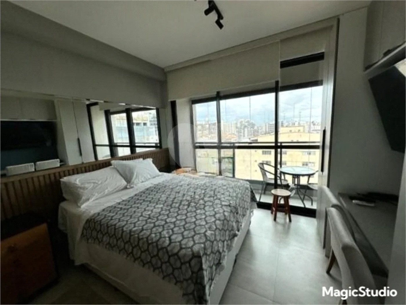 Apartamento com 25m² , 1 dormitório , 1 vaga , para locação na Vila Mariana.