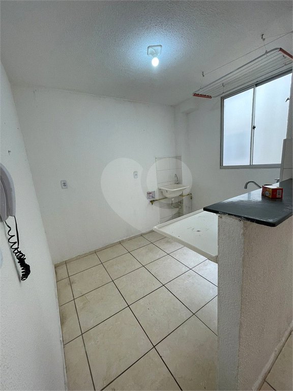 Apartamento no Condomínio Mont Everest .