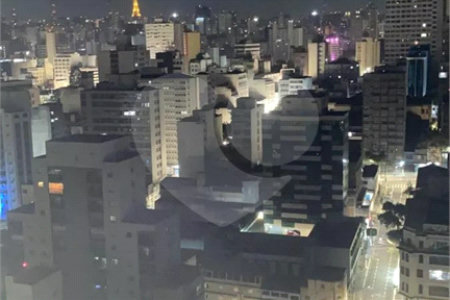 Apartamento 2 Dorms na SÉ (26º andar)