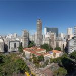 Apartamento de 68m² com 2 Quartos (1 Suíte) e 1 Vaga no Condomínio Downtown - República
