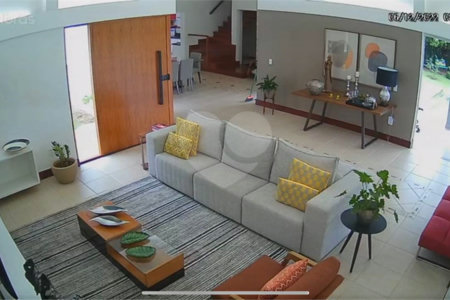 Chácara no Condomínio Vale das Laranjeiras em Indaiatuba SP - Venda - R$ 3,600.000,00 - Locaçao - R$ 30.000,00 mais encargos - Linda, espaçosa, aconchegante, acabamento de alto padrão em rua tranquila e arborizada, em um dos Condomínios mais valorizados de Indaiatuba. Com fácil acesso as principa