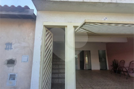 Casa 3 quartos mais edícula Santa Angelina.