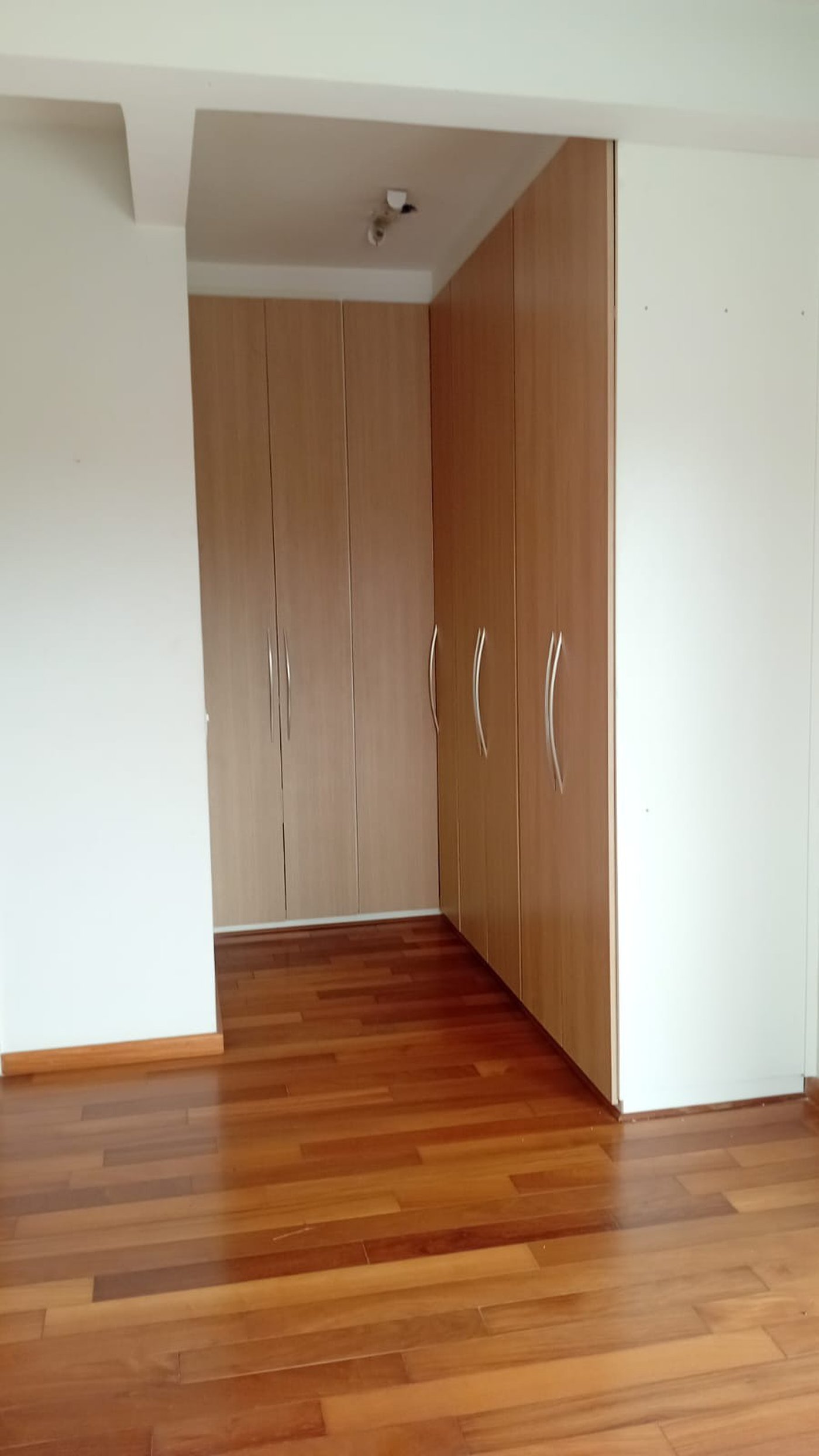 Sobrado residencial/comercial para alugar com 4 quartos, sendo 1 suíte, em Parque Ipê, São Paulo - SP