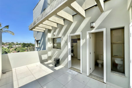 Casa á venda - Granja Viana